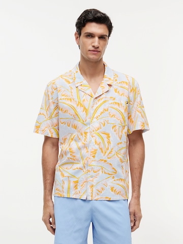 Coupe regular Chemise 'Essential' TOMMY HILFIGER en blanc : devant