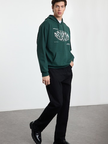 Trendyol Regular Jeans i svart