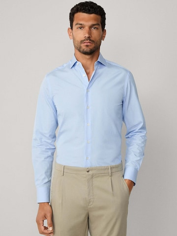 Hackett London Slim Fit Hemd in Blau: Vorderseite