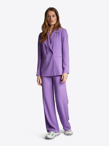 Rich & Royal Loose fit Trousers in Purple