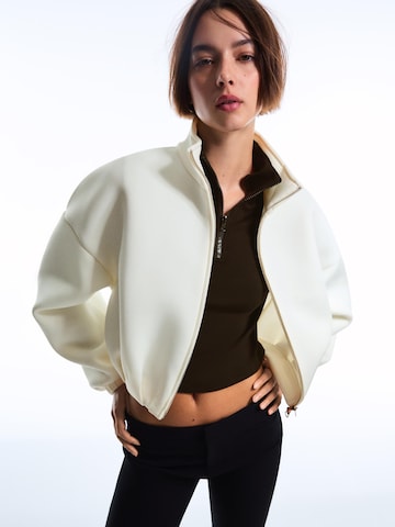 Bershka Sweatjakke i beige: forside