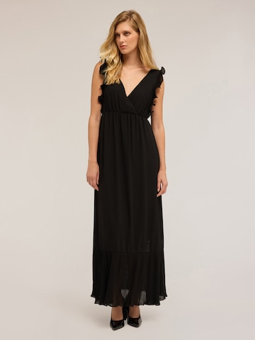 MOTIVI Dress in Black