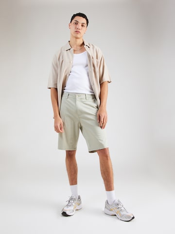 regular Pantaloni chino 'Love City' di Iriedaily in verde