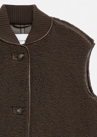 COMMA Bodywarmer in Bruin