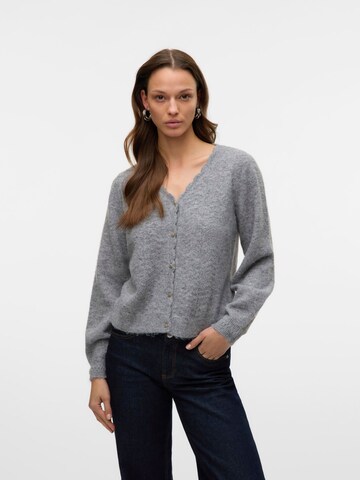 Cardigan 'JOHANNA' VERO MODA en gris : devant