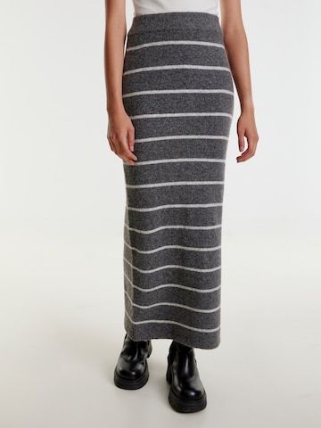 EDITED Skirt 'Veda' in Grey: front