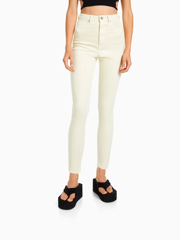 Bershka Skinny Jeans in Beige: voorkant