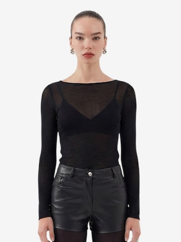 HOLLY LOLLY Blouse in Zwart: voorkant