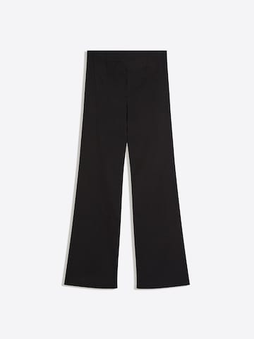 Bershka Na zvonec Hlače | črna barva