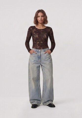 Urban Classics - Body camiseta en marrón: frente