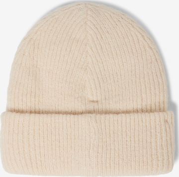Marie Lund Beanie in Beige: front