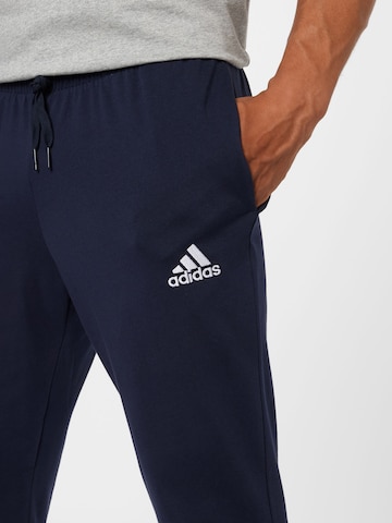 ADIDAS SPORTSWEAR Ozke Športne hlače 'Essentials Tapered Cuff' | modra barva