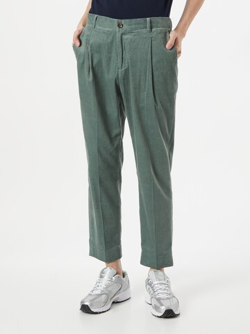 Slimfit Pantaloni con pieghe 'Blake' di SCOTCH & SODA in verde: frontale
