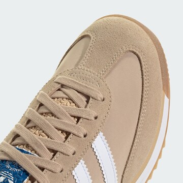 ADIDAS ORIGINALS Nizke superge 'SL 72 RS' | bež barva