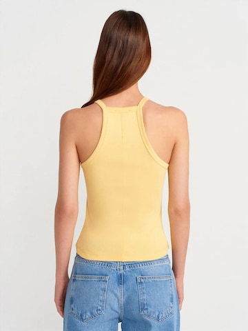 Haut Dilvin en jaune