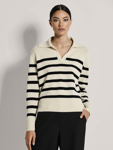 MADELEINE Sweater in White: front