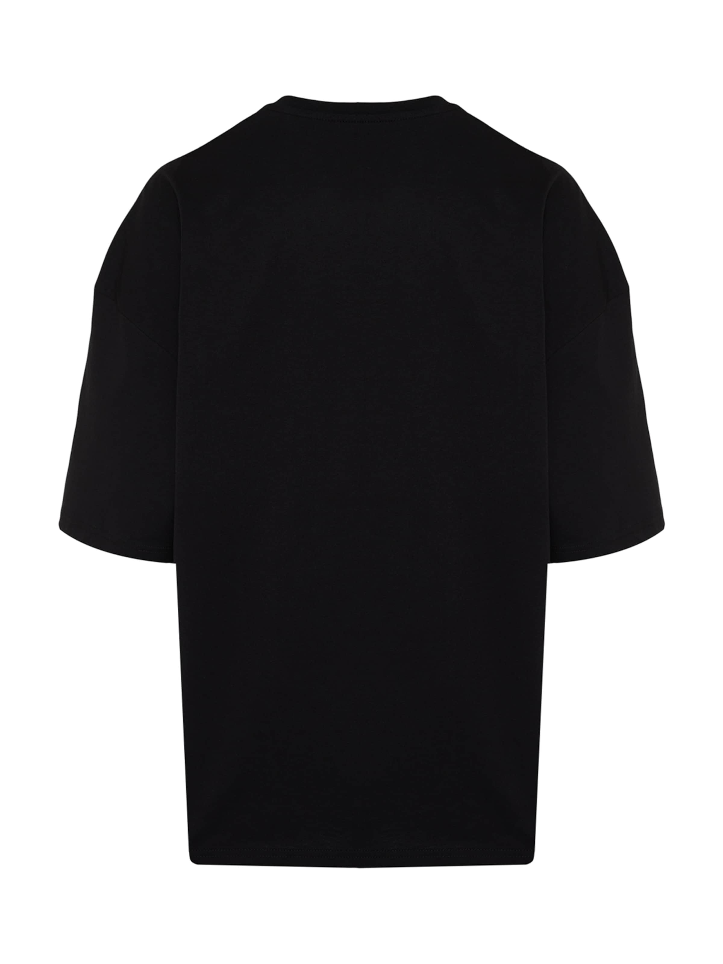 Trendyol Shirt in Black