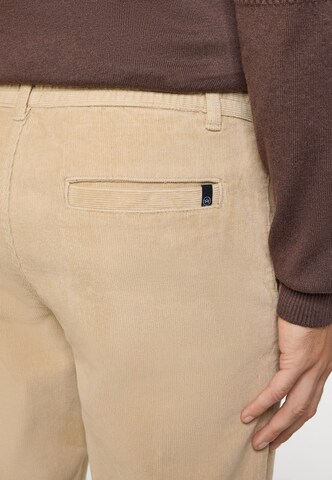 Kronstadt Regular Chino ' Eben' in Beige