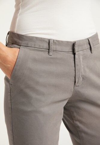 DreiMaster Vintage Slimfit Shorts in Grau