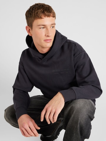 TOM TAILOR DENIM Sweatshirt in Grey