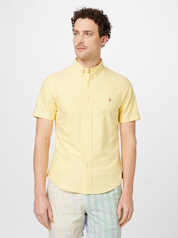 Polo Ralph Lauren - Ajuste estrecho Camisa en amarillo: frente