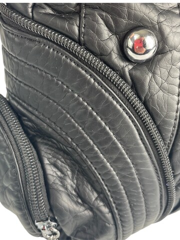 Kumixi Handtasche in Schwarz