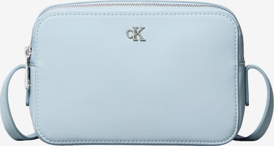 Rankinė su ilgu dirželiu iš Calvin Klein, spalva – šviesiai mėlyna, Prekių apžvalga