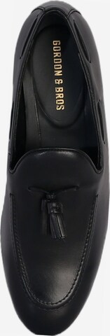 Gordon & Bros Classic Flats in Black