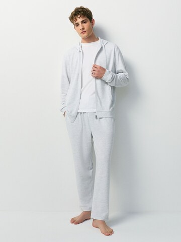 pilka Next Laisvas Kelnės