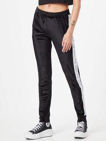 KENDALL + KYLIE Tapered Broek in Zwart: voorkant