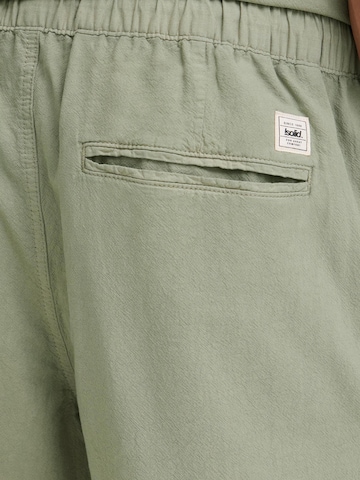 !Solid - regular Pantalón chino 'SDNeel' en verde