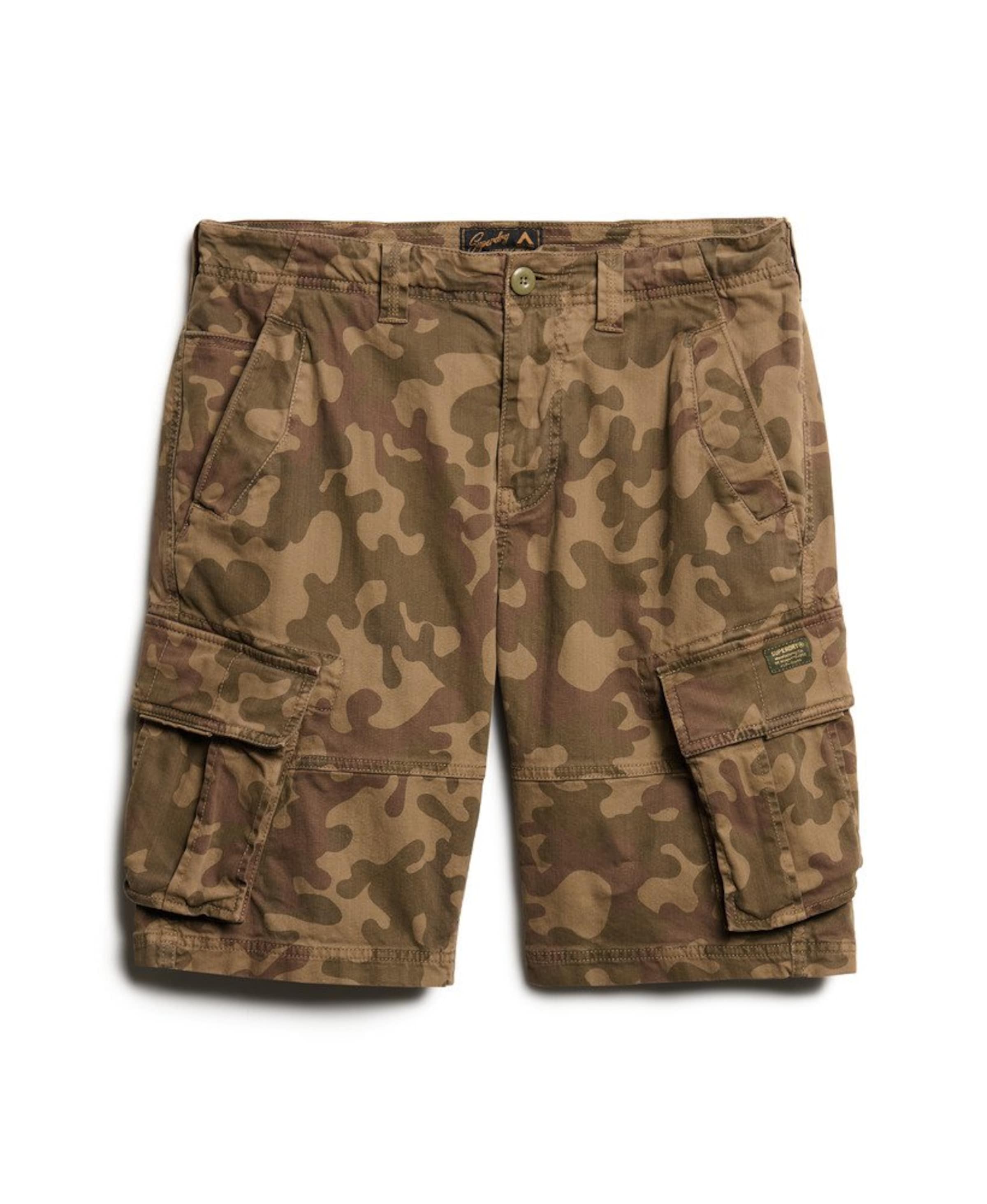 Superdry & Co Loosefit Shorts 'Core' in Grün: Vorderseite
