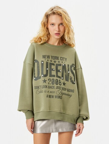 Koton Sweatshirt in Green: front