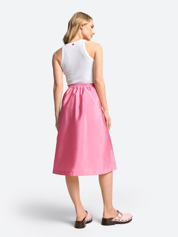Rich & Royal Skirt in Pink