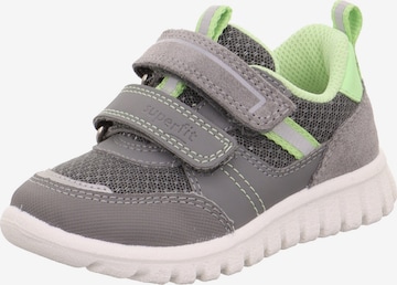 SUPERFIT - Sapatilhas 'Sport 7' em cinzento: frente