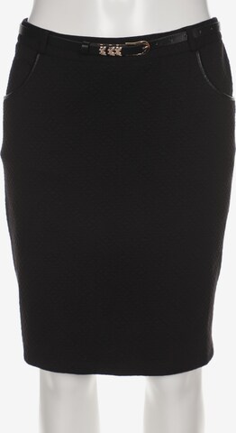 Yumi Skirt in XL in Black: front