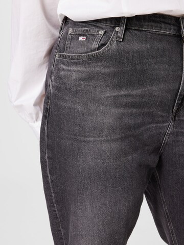 Tommy Jeans Curve Tapered Jeans in Zwart