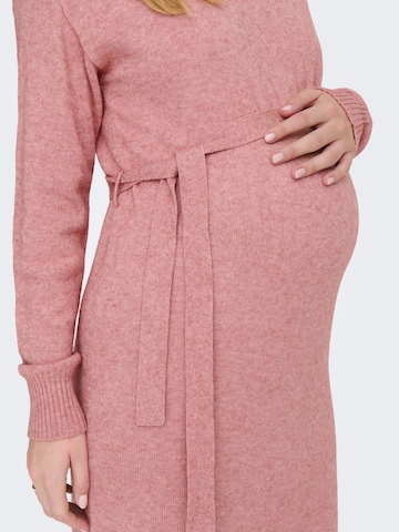 Only Maternity Gebreide jurk 'LEVA' in Rood