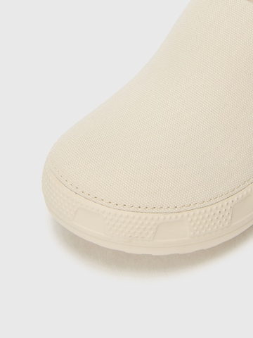 Crocs - Socas 'Classic' em bege