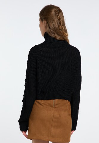 IZIA Sweater in Black