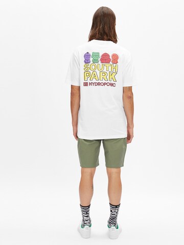hydroponic - Camiseta 'Hydroponic x South Park Regular-Fit Colors Graphic T-Shirt' en blanco