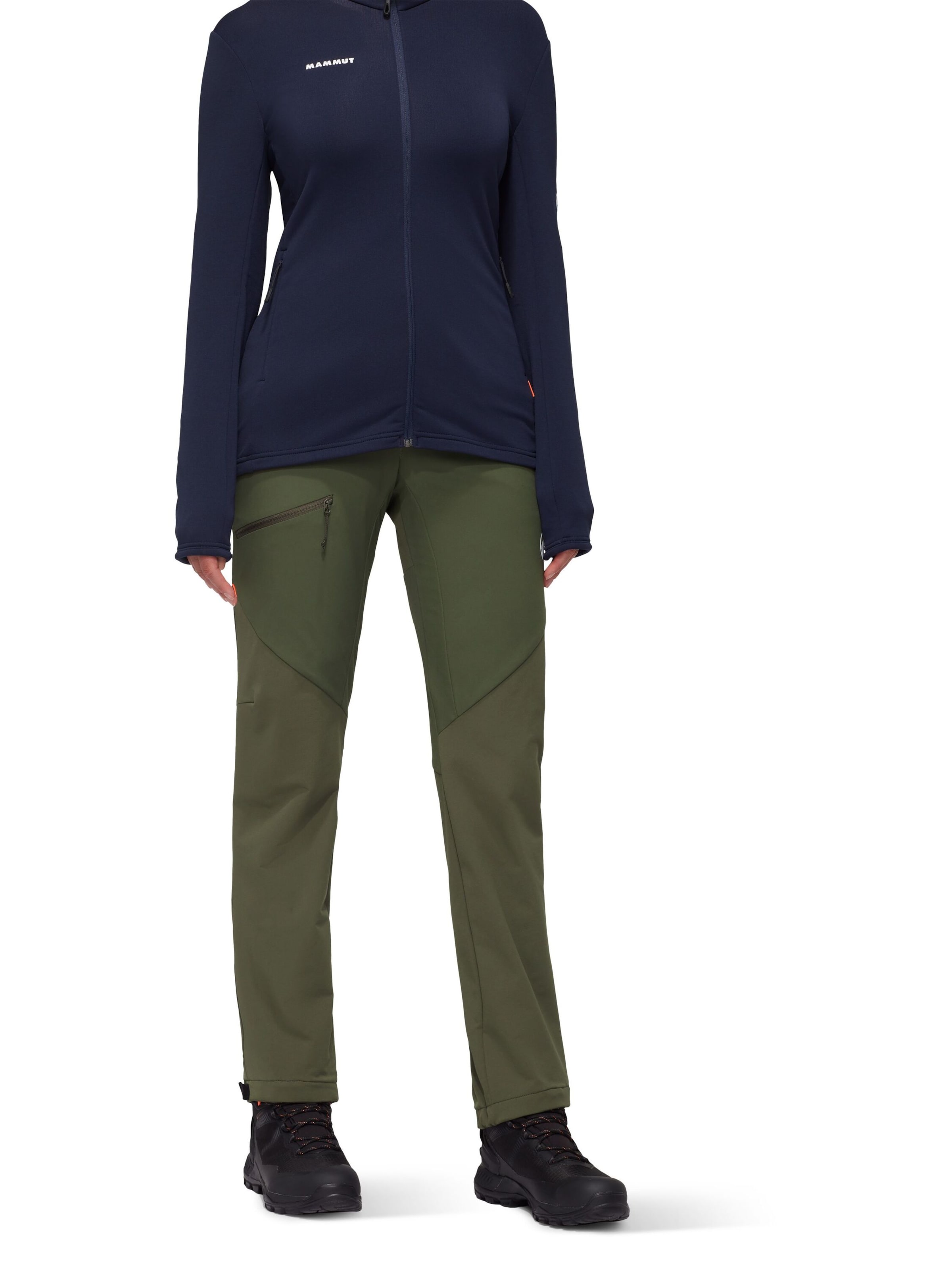 MAMMUT Regular Outdoor Pants in Green