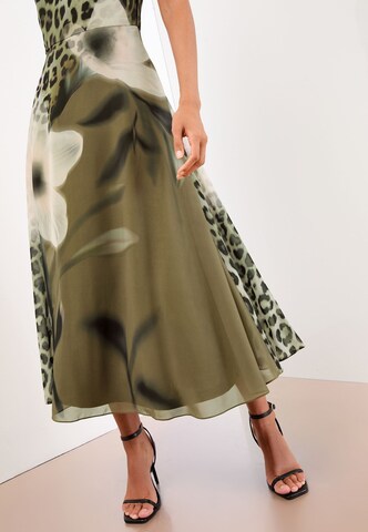 Lipsy Kleid in Grün