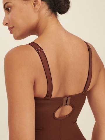 Robe gainante Next en marron