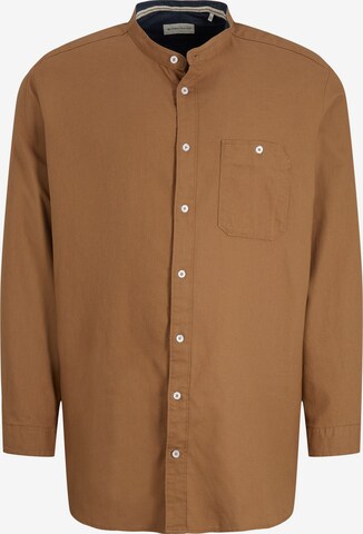 TOM TAILOR Men + Button Up Shirt in Brown: front
