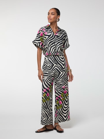 Wide leg Pantaloni di Lola Casademunt in nero