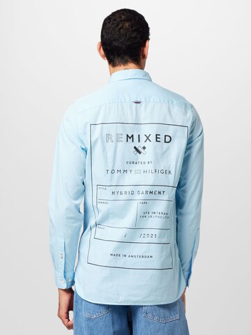 Coupe regular Chemise Tommy Remixed en bleu