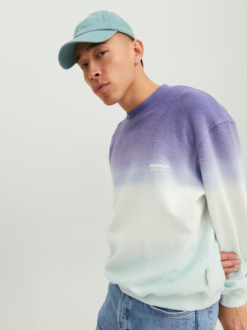 JACK & JONES Sweatshirt i blå