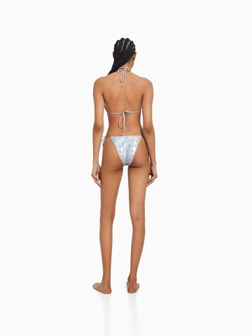 Slip costum de baie de la Bershka pe gri