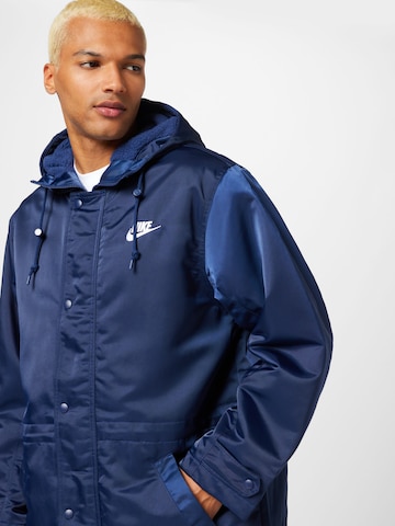Nike Sportswear Between-seasons parka in Blue